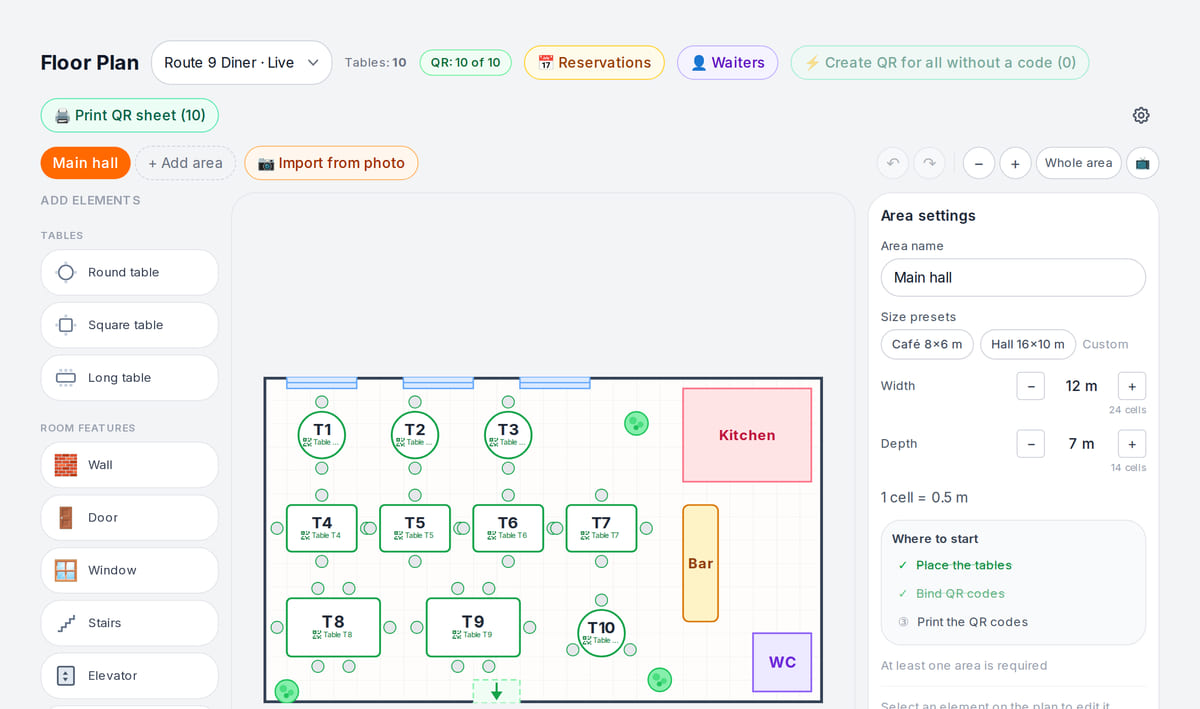 Floor plan in the dashboard: tables with bound QR codes, the bar and a print-QR-sheet button